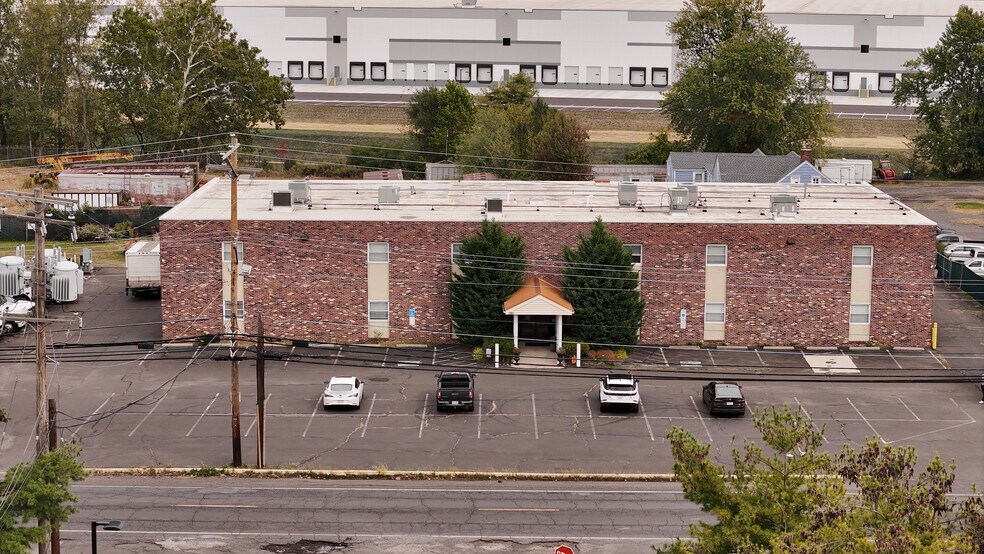 1380 S Pennsylvania Ave, Morrisville, PA à vendre - Photo de l’immeuble – Image 2 sur 13