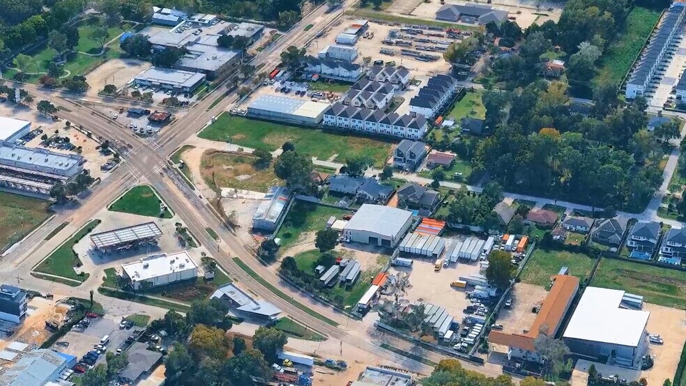 313 W Tidwell Rd, Houston, TX à louer - Photo de l’immeuble – Image 3 sur 3