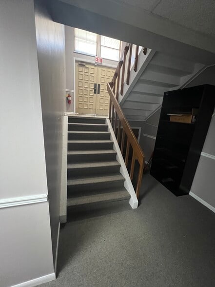 191 Harding Ave, Terre Haute, IN à louer - Photo de l’immeuble – Image 3 sur 19