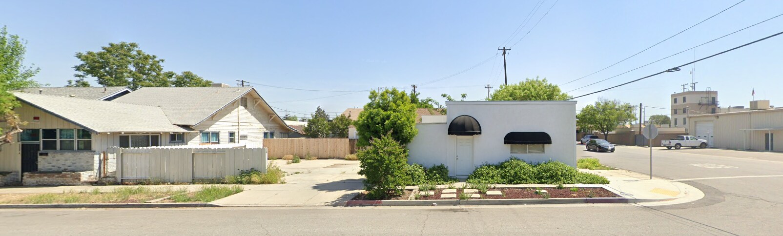 2200 G St, Bakersfield, CA à louer Photo principale– Image 1 sur 14