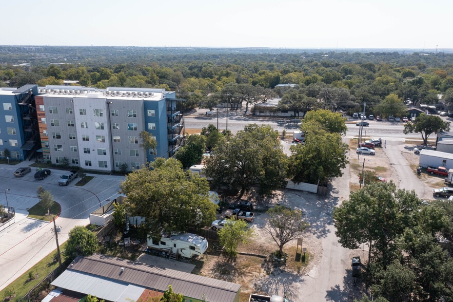 11606 N Lamar Blvd, Austin, TX à vendre - Photo principale – Image 1 sur 66