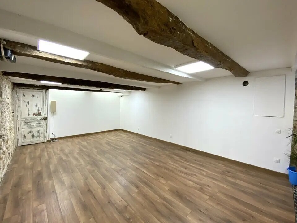 Local commercial dans Vence à louer Photo de l’immeuble– Image 1 sur 4