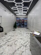 582-592 W 207th St, New York, NY à louer Photo intérieure– Image 2 sur 9