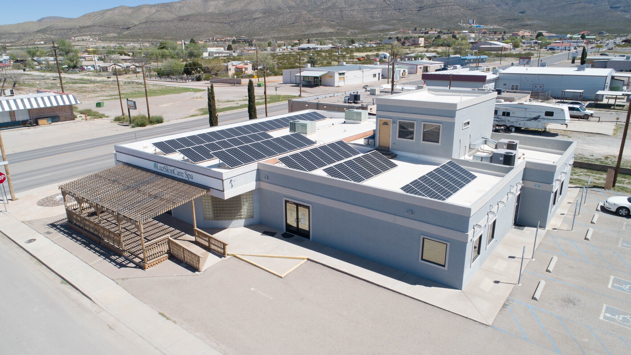 2010 Pecan Dr, Alamogordo, NM à vendre Photo principale– Image 1 sur 17