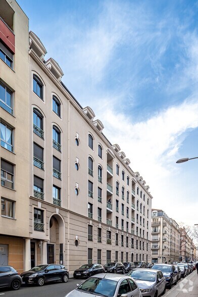 66 Rue Cuvier, Lyon à louer - Photo de l’immeuble – Image 2 sur 3