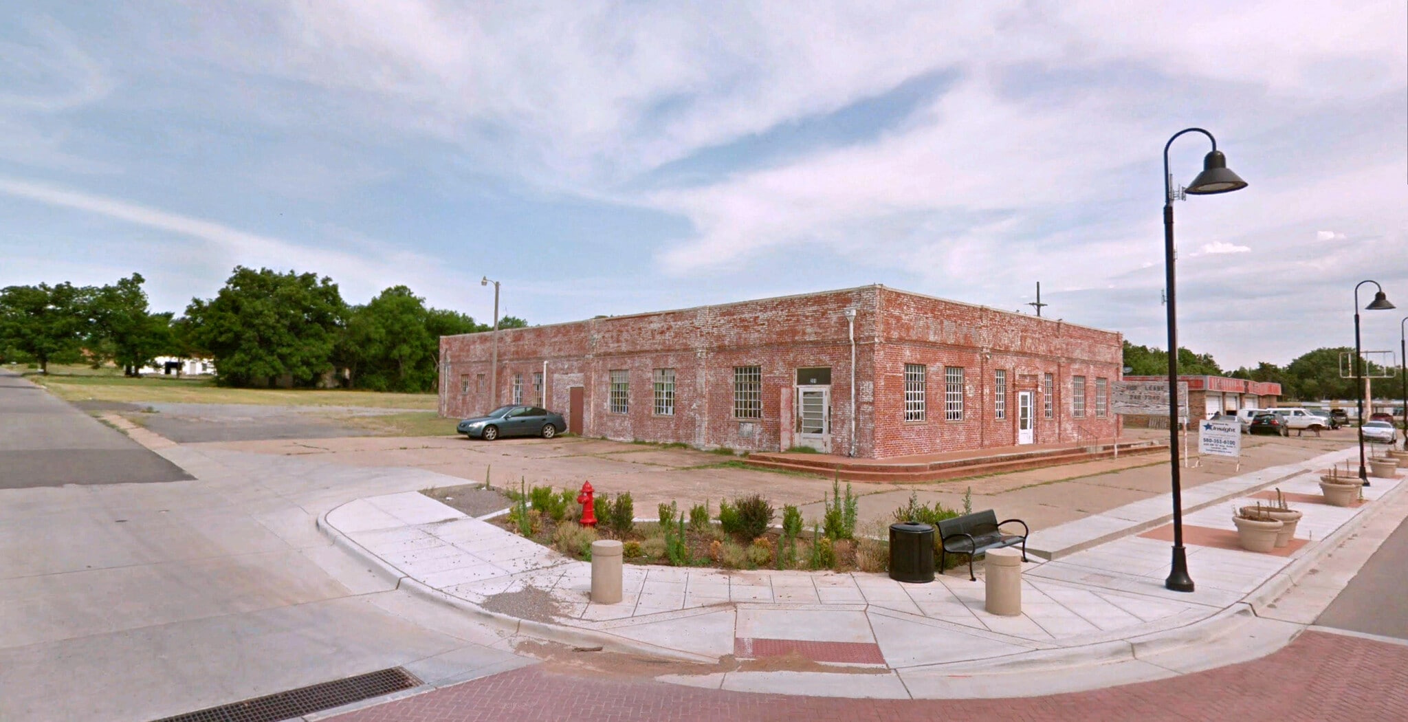 201 NW Dearborn Ave, Lawton, OK à louer Photo de l’immeuble– Image 1 sur 2