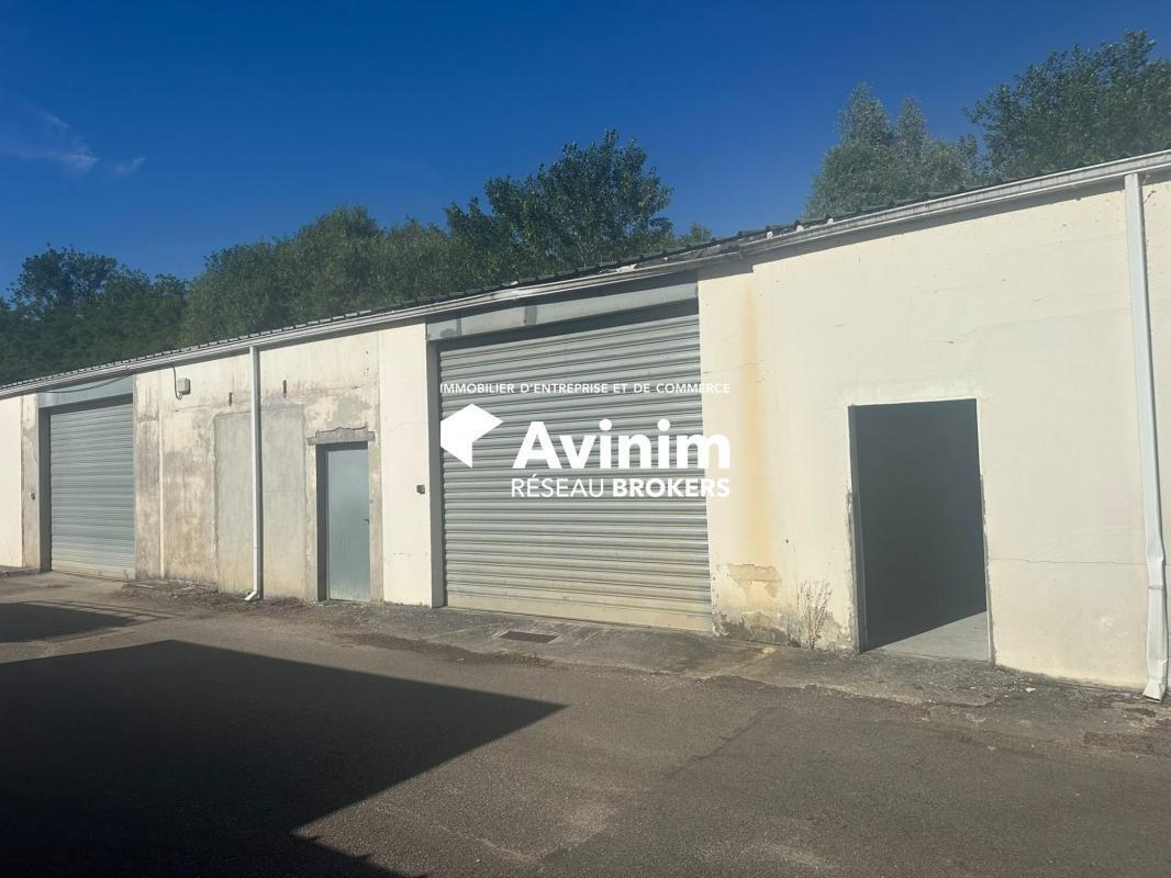 Industriel/Logistique dans Aulnay-sur-Mauldre à vendre Photo de l’immeuble– Image 1 sur 5