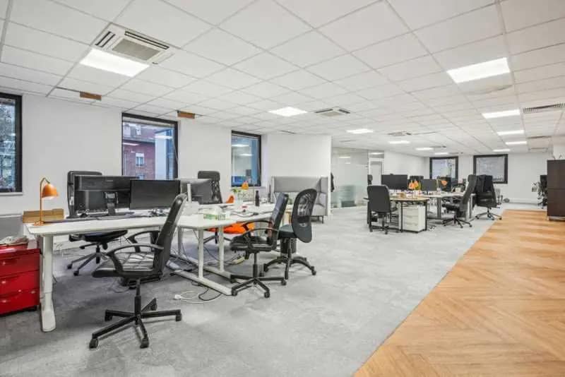 31 Rue D'Aguesseau, Boulogne-Billancourt à louer - Photo de l’immeuble – Image 2 sur 10