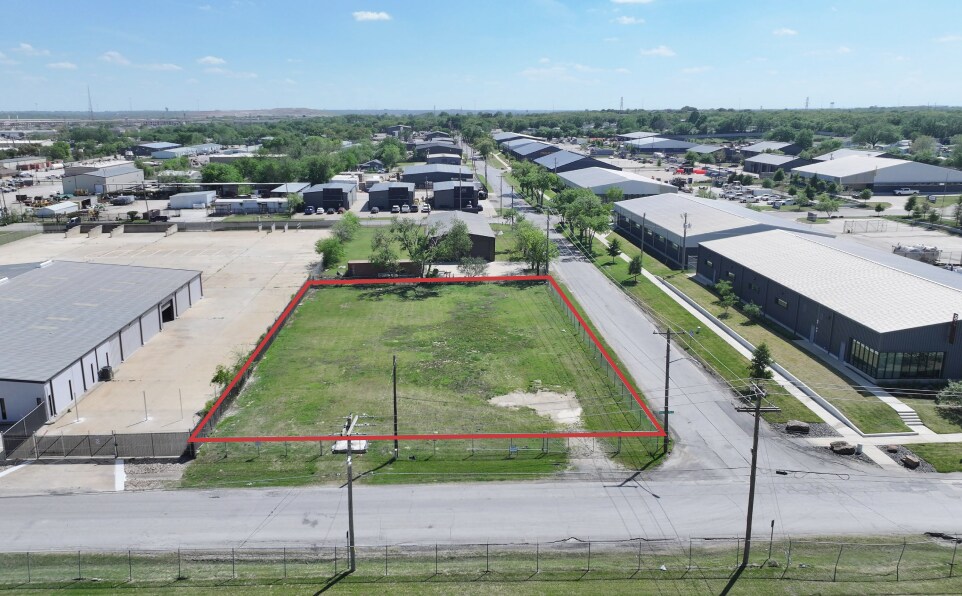 5000 David Strickland Rd, Fort Worth, TX à vendre Photo de l’immeuble– Image 1 sur 4