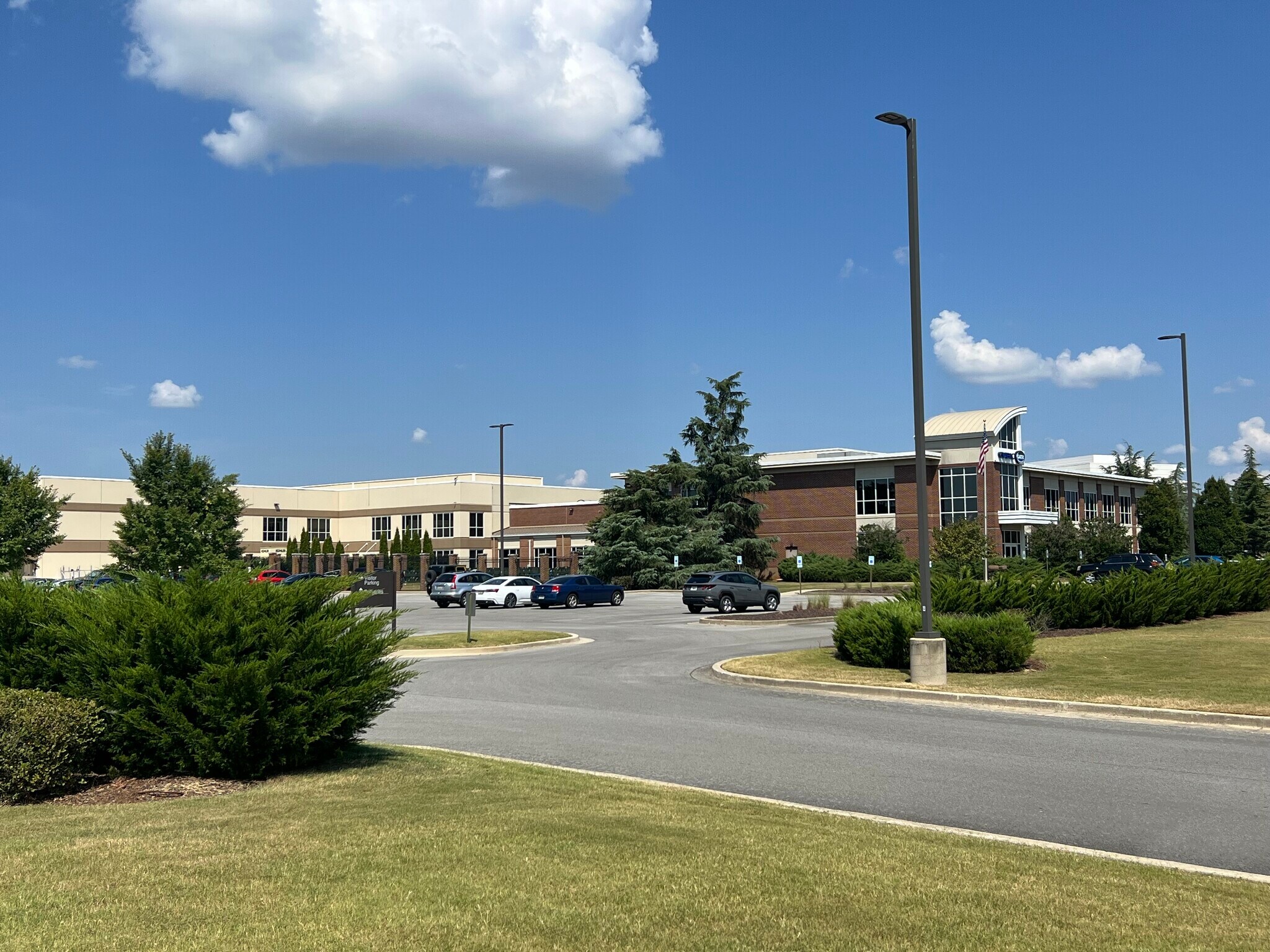 330 Bob Heath Dr, Huntsville, AL à louer Photo principale– Image 1 sur 7