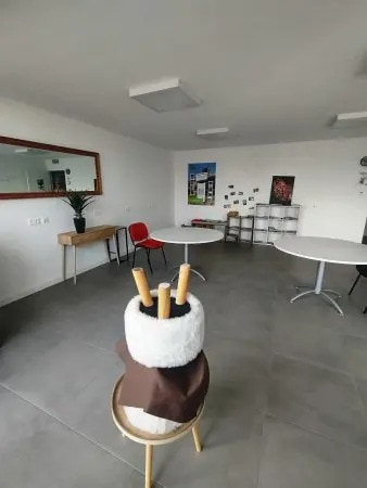 Bureau dans Perpignan à vendre - Photo de l’immeuble – Image 2 sur 4
