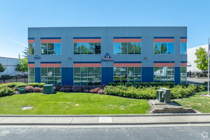 200 Harris Ave, Sacramento, CA à vendre - Photo de l’immeuble – Image 2 sur 11