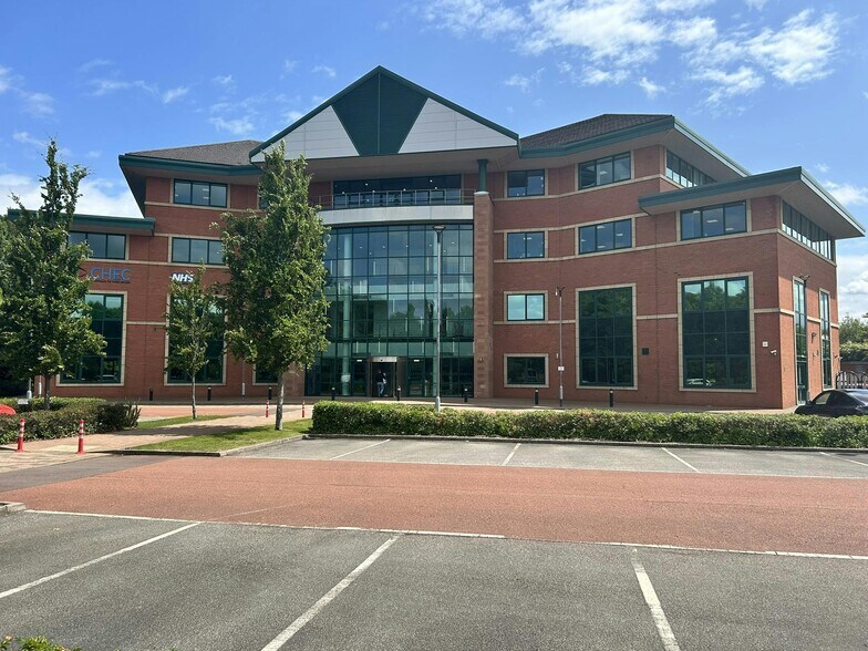 Lakeside Dr, Warrington à louer - Photo de l’immeuble – Image 2 sur 14