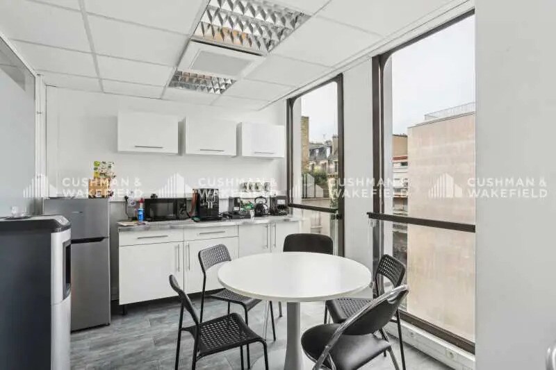 Bureau dans Neuilly-sur-Seine à louer - Photo de l’immeuble – Image 2 sur 13