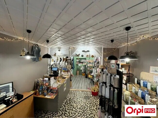Plus de détails pour Local commercial à vendre