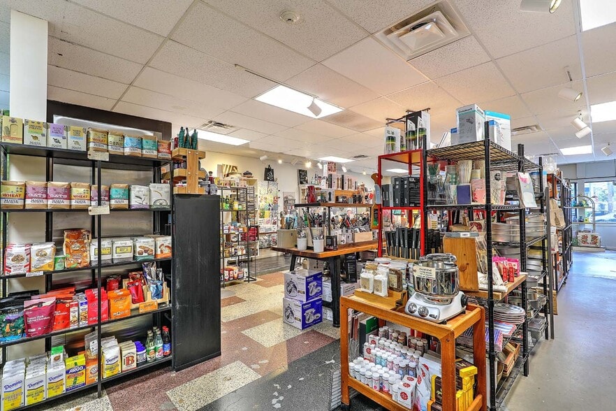 50 Glendale Ave, Providence, RI à vendre - Photo intérieure – Image 3 sur 12