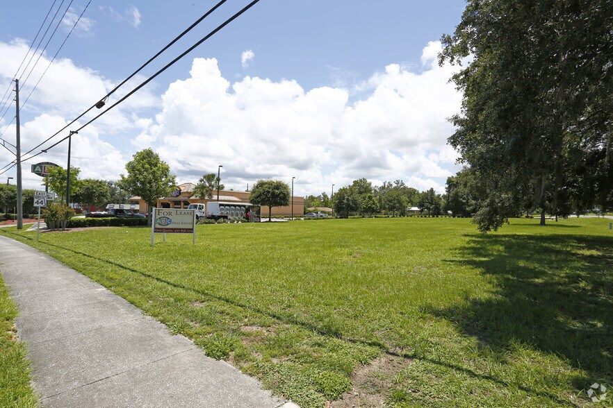 1797 W Main St, Inverness, FL à louer - Photo principale – Image 1 sur 6