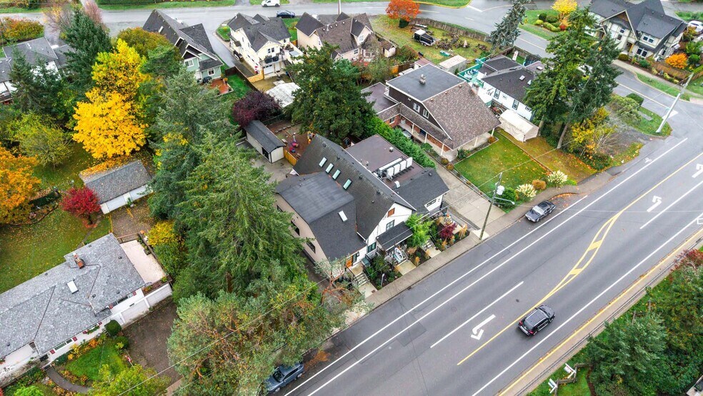 7925 E Saanich Rd, Capital, BC à vendre - Photo de l’immeuble – Image 2 sur 6