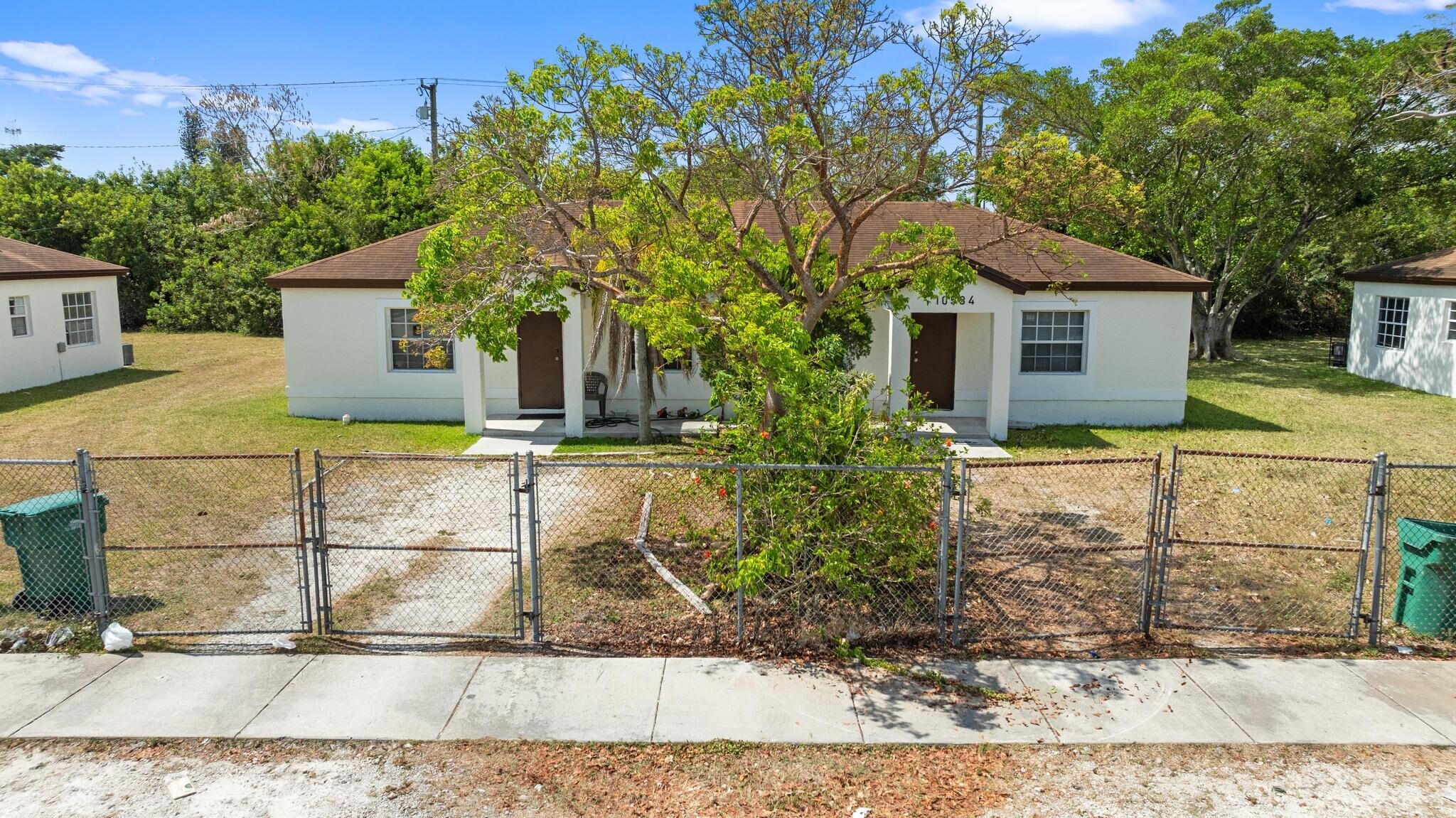 10634 SW 182nd St, Miami, FL à vendre Photo principale– Image 1 sur 2