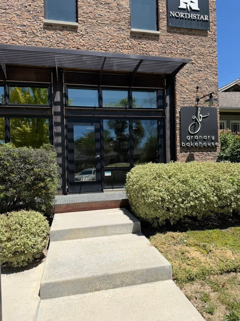 1059 900 South, Salt Lake City, UT à louer Photo de l’immeuble– Image 1 sur 13
