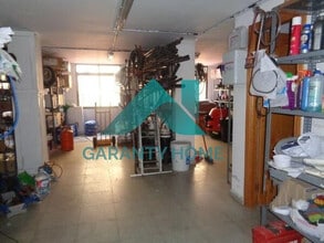 Local commercial dans Cáceres, Cáceres à louer Photo intérieure– Image 2 sur 3