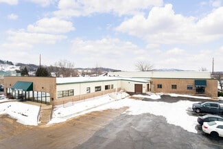 Plus de détails pour 553-555 Braund St, Onalaska, WI - Local d'activités à louer