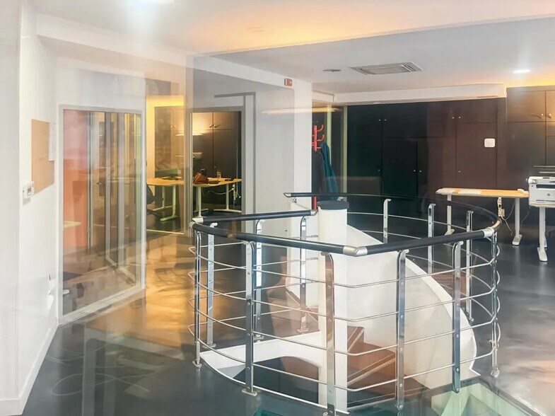 Bureau dans Levallois-Perret à vendre - Photo de l’immeuble – Image 3 sur 6