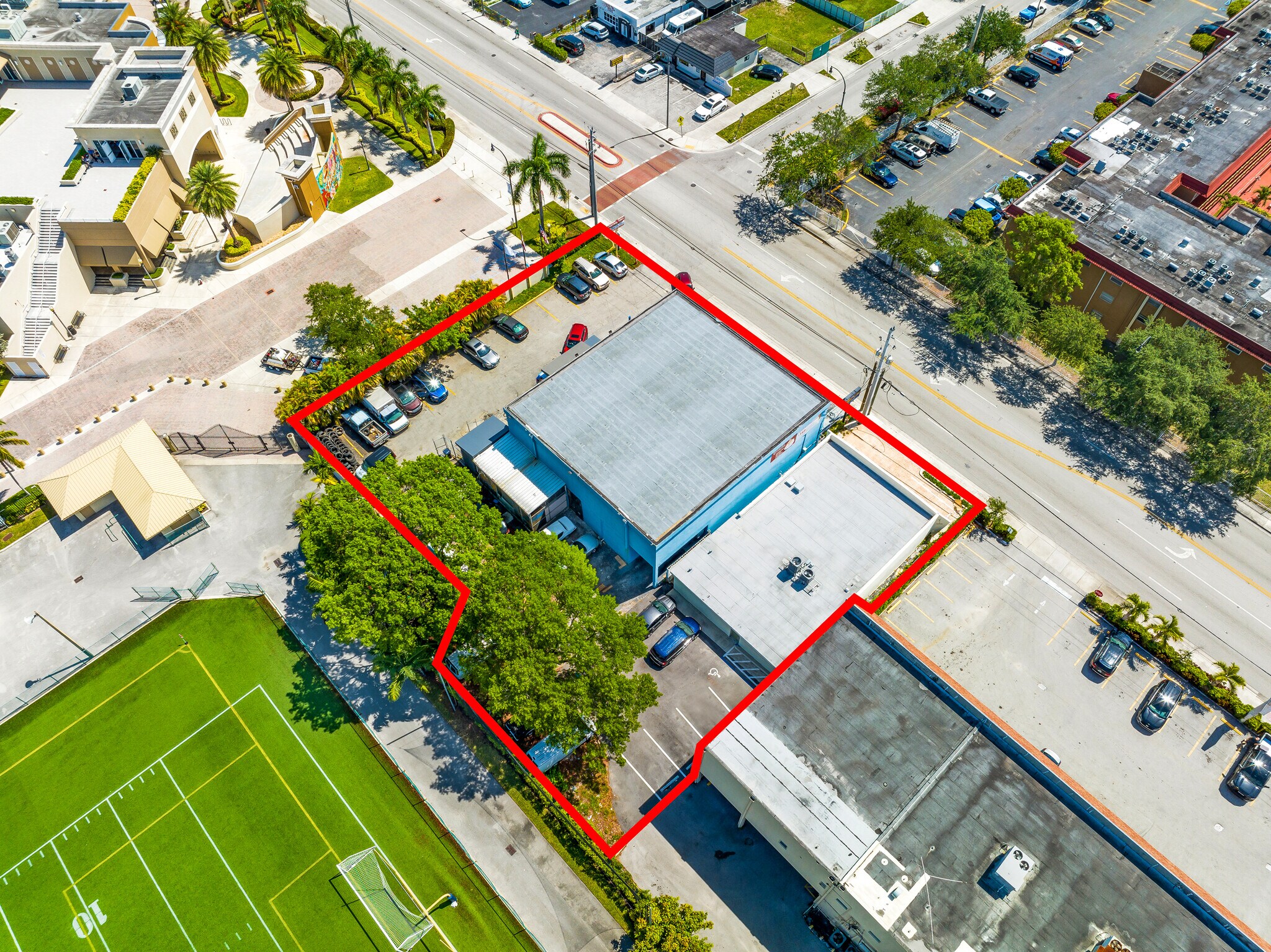 4660 Palm Ave, Hialeah, FL à vendre Photo de l’immeuble– Image 1 sur 6