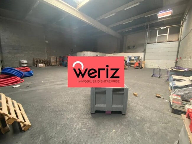 Plus de détails pour Bureau, Industriel/Logistique à louer