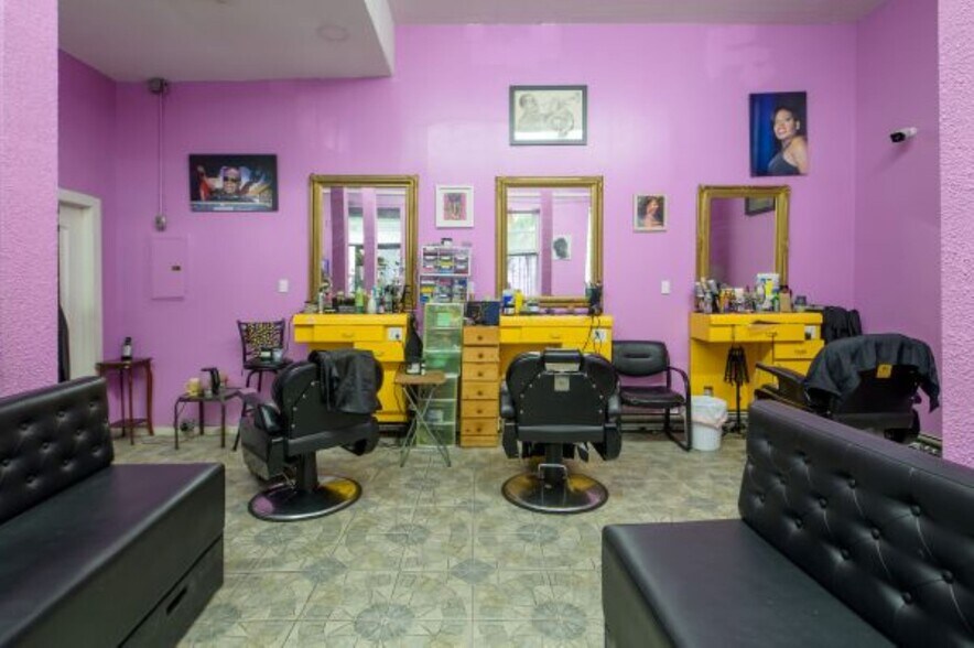 2261 Adam Clayton Powell Jr Blvd, New York, NY à louer - Photo de l’immeuble – Image 3 sur 8
