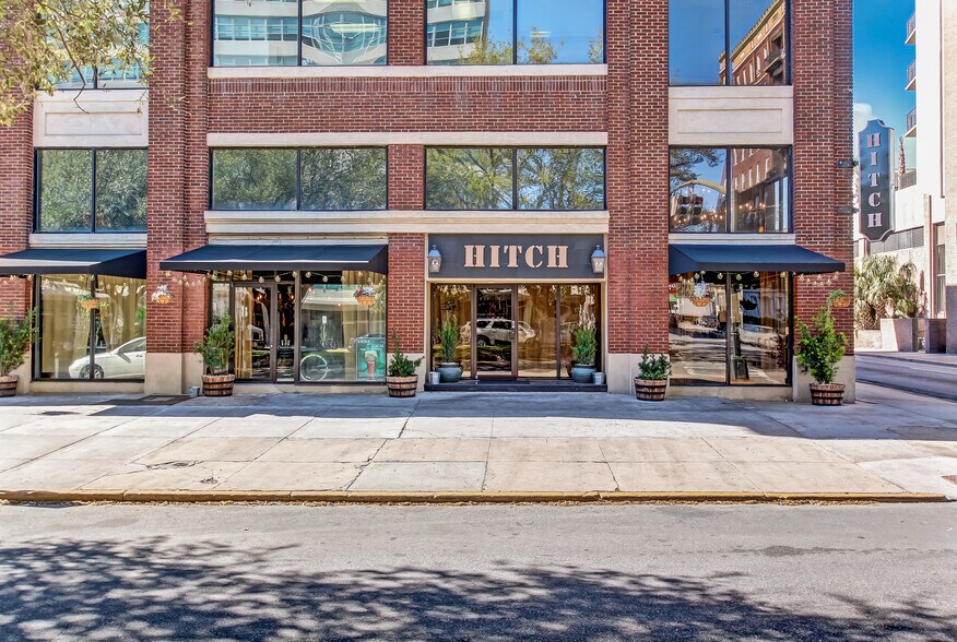 300 Drayton St, Savannah, GA à louer - Photo de l’immeuble – Image 2 sur 15