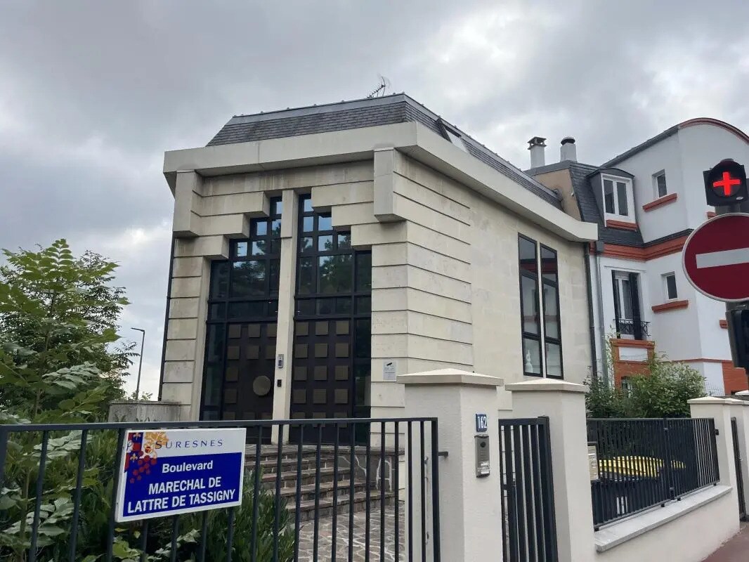 Bureau dans Suresnes à louer Photo de l’immeuble– Image 1 sur 15