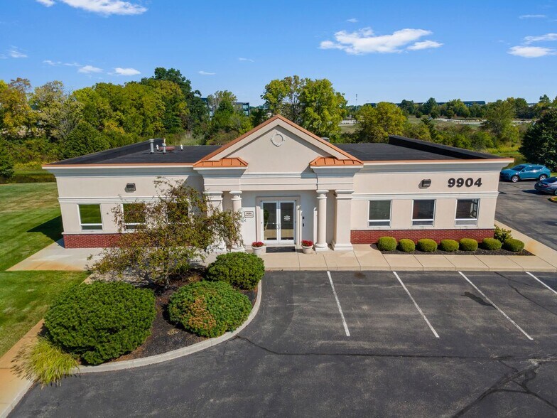 9904 N By Northeast Blvd, Fishers, IN à vendre - Photo de l’immeuble – Image 2 sur 27