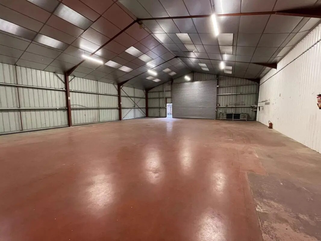 Local d’activités dans Martillac à louer Photo intérieure– Image 1 sur 9