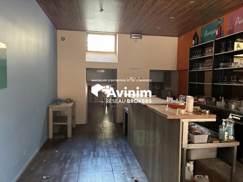 Local commercial dans Aix-en-Provence à louer - Photo intérieure – Image 1 sur 3