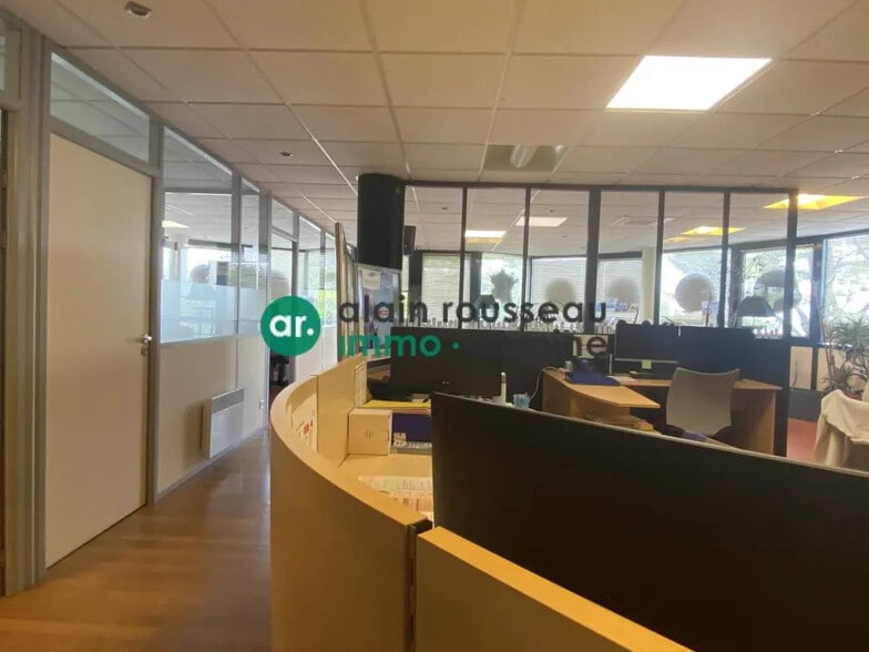 Bureau dans Angers à vendre - Photo de l’immeuble – Image 2 sur 7