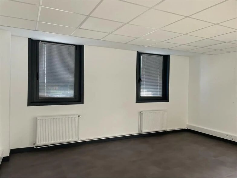 11/13 Chemin De L'Industrie, Dardilly à louer - Photo intérieure – Image 3 sur 15