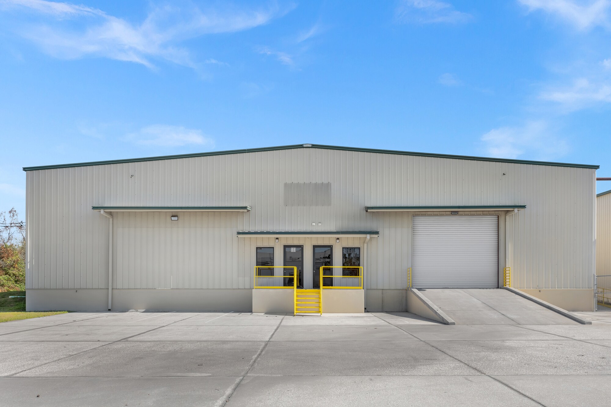 111 Industrial Blvd, Winter Haven, FL à louer Photo de l’immeuble– Image 1 sur 11