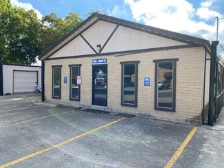 Plus de détails pour 340 Torrey St, New Braunfels, TX - Spécialisé à vendre