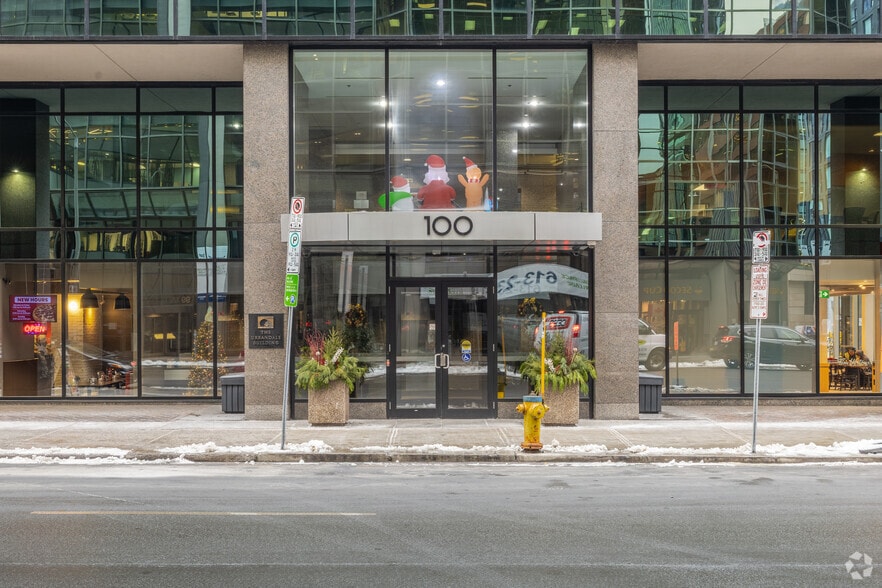 100 Metcalfe St, Ottawa, ON à louer - Photo de l’immeuble – Image 3 sur 17