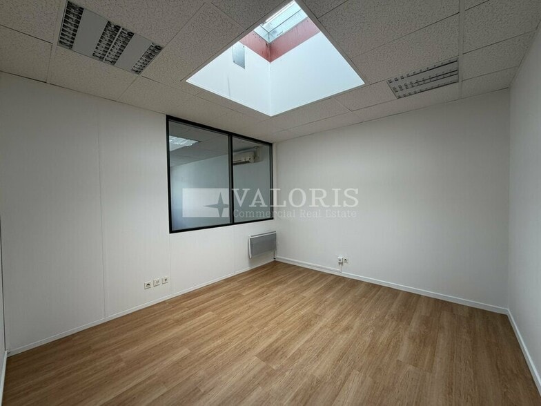 Bureau dans Villeurbanne à louer - Photo intérieure – Image 3 sur 13