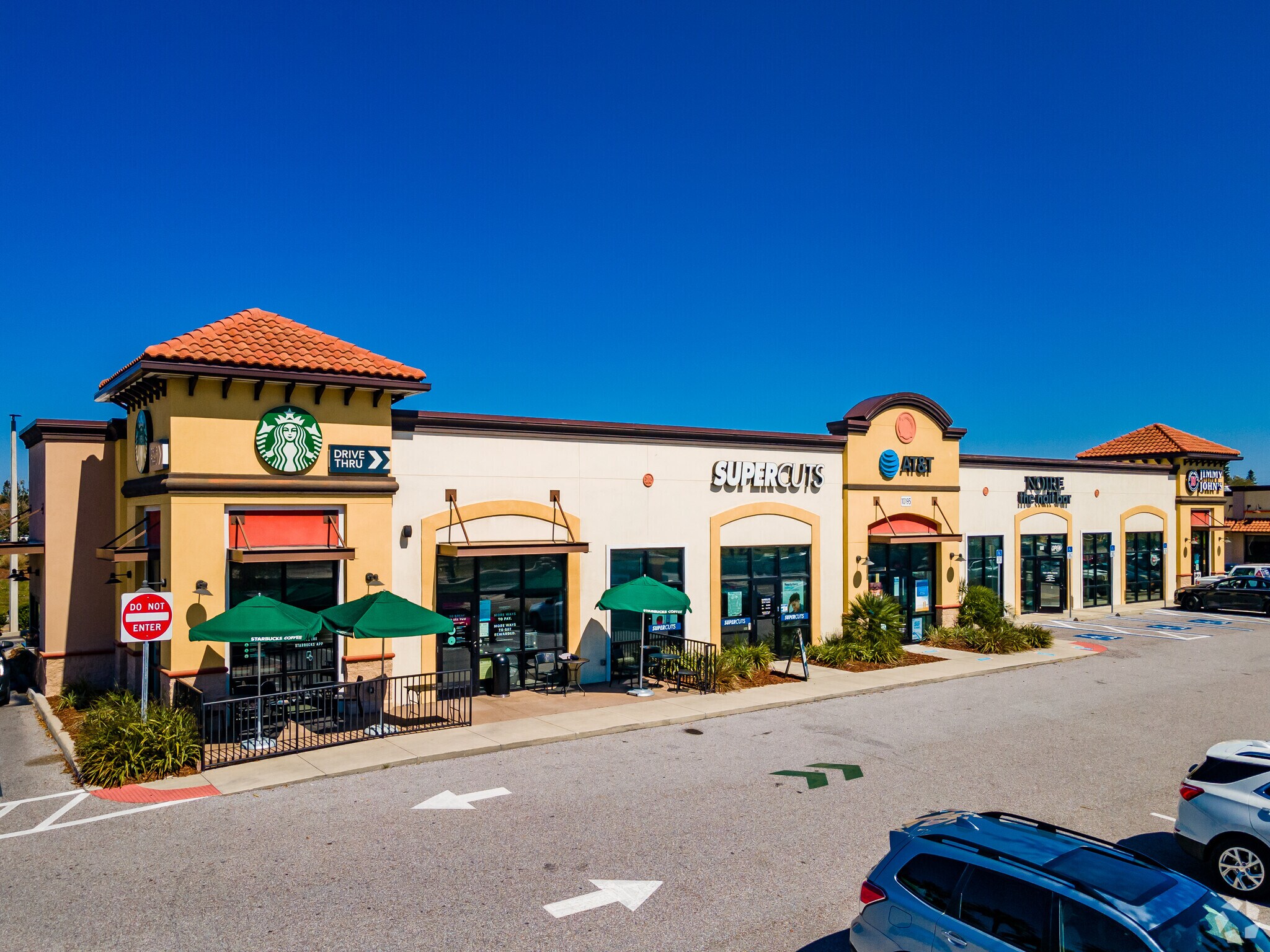 10195 Bay Pines Blvd, Saint Petersburg, FL à louer Photo de l’immeuble– Image 1 sur 9