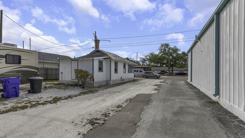 726 Main St, Dunedin, FL à vendre - Photo de l’immeuble – Image 2 sur 6