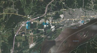 Plus de détails pour 167,071 SF Industrial Portfolio – à vendre, Fort Madison, IA