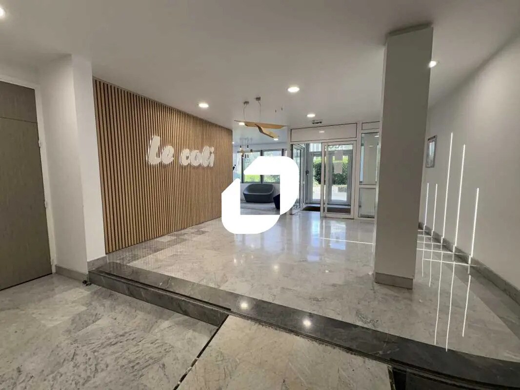Bureau dans Vélizy-Villacoublay à louer Hall d’entrée– Image 1 sur 18