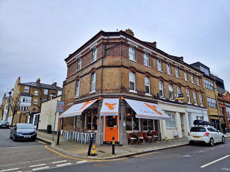 198 St. Ann's Hl, Londres à vendre - Photo principale – Image 1 sur 5