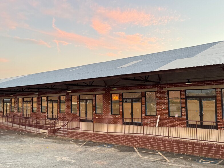 1080 Third St, Macon-Bibb, GA à louer - Photo de l’immeuble – Image 2 sur 15