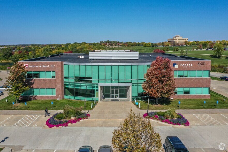 6601 Westown Pky, West Des Moines, IA à vendre - Photo de l’immeuble – Image 3 sur 11