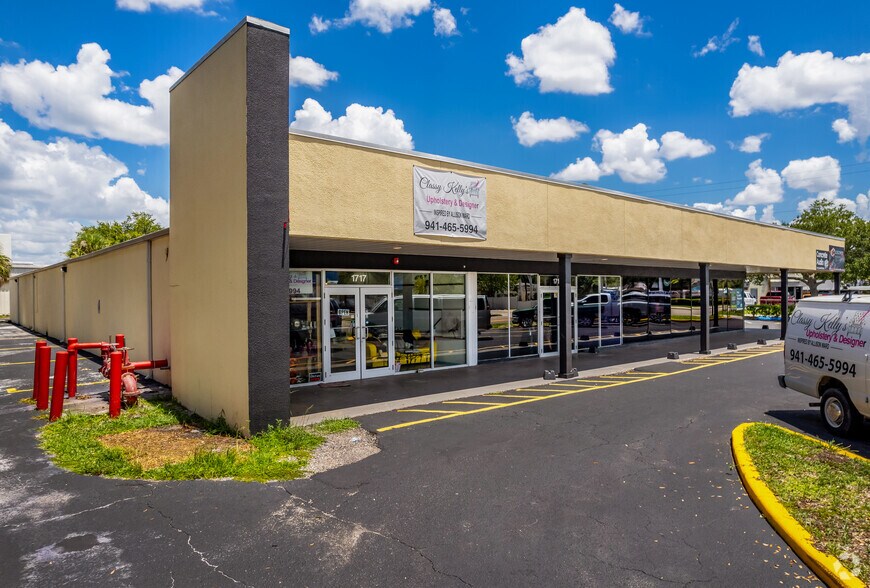 1717-1721 9th St W, Bradenton, FL à louer - Photo de l’immeuble – Image 3 sur 22