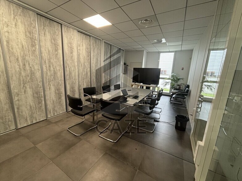 Bureau dans Eysines à vendre - Photo intérieure – Image 1 sur 10